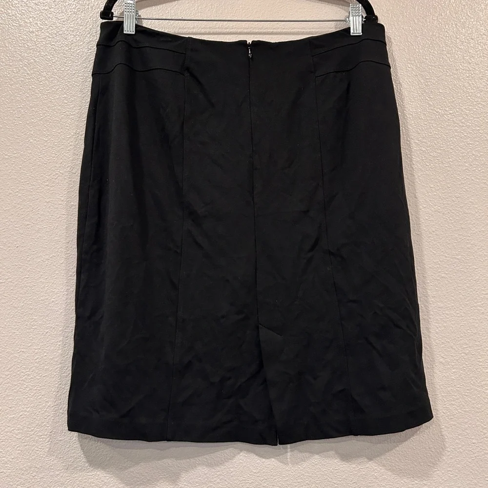 Chicos Black Pencil Skirt Size 2.5 XL Career Business Solid Stretch Back Vent